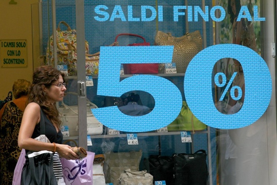 Saldi in Campania, stime non positive